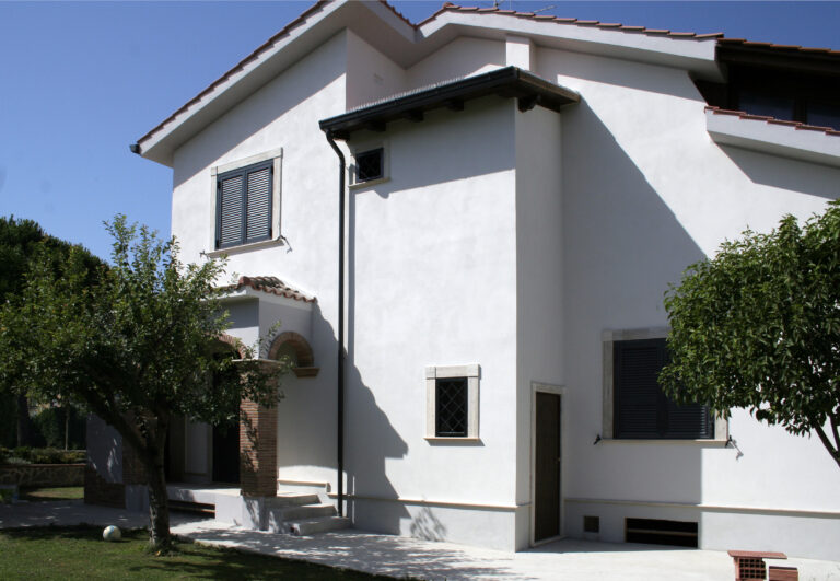 Renovation and redevelopment of a farmhouse